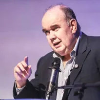 En ninguna parte de estos lineamientos se señala que la autoridad local posea la facultad de crear el padrón electoral para las elecciones generales. 