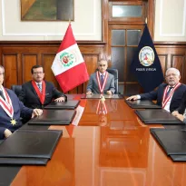 INFILTRADOS. Juez Supremo César Hinostroza contactó a integrantes del Consejo Ejecutivo del Poder Judicial para interceder a favor de su amiga María Luisa Apaza. 