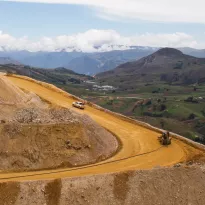 ORO. La compañía Corporación del Centro fue creada el 2009 y tiene concesiones en el cerro El Toro. Esta zona es considerada emblemática en temas de minería ilegal, según las autoridades de dicha región.