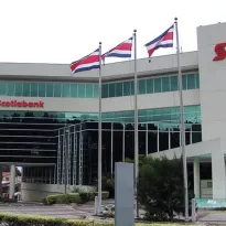 SANCIONADO. El banco Scotiabank incumplió los procedimientos de vigilancia sobre el origen del dinero. / Semanario Universidad.