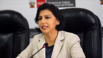 Sylvia Cáceres, ministra de Trabajo