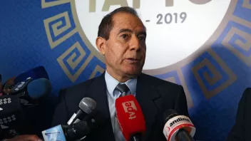 Walter Martos, ministro de Defensa
