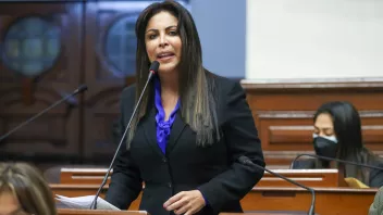 Es falso el dato de la congresista Chirinos acerca de que los miembros del CNM fueron removidos por Vizcarra