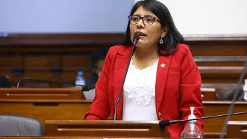 Es engañosa la versión de la congresista Margot Palacios acerca de que no se enseña educación cívica en las escuelas