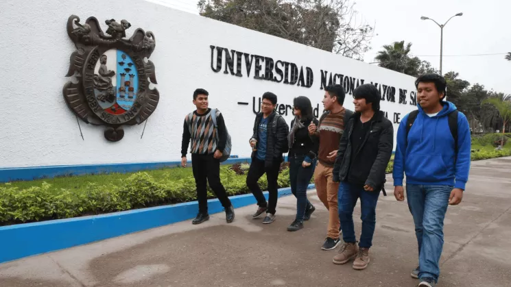 OBJETIVO. Tu afiliación este mes se transforma en un libro para un estudiante.